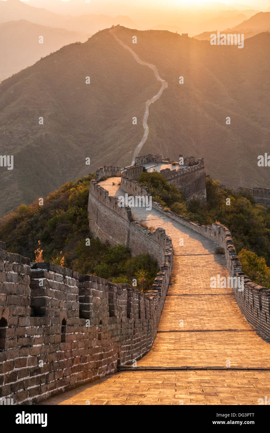 Great Wall of China at Huanghua Cheng (Yellow Flower) at sunset, Xishulyu, Jiuduhe Zhen, Huairou, China Stock Photo