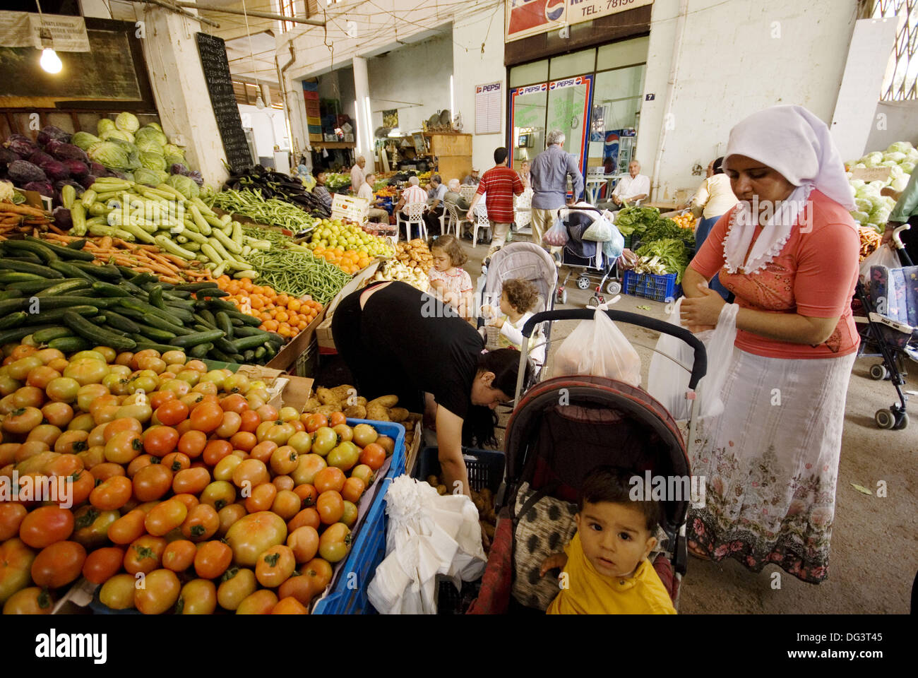Cyprus nicosia lefkosa market hi-res stock photography and images - Alamy