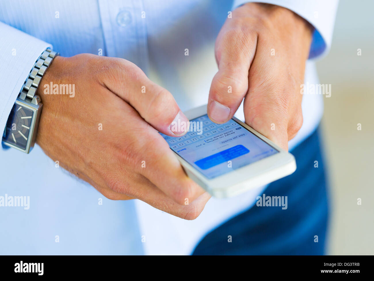 Texting Through Phone Hand and texting hi-res stock photography and images - Alamy