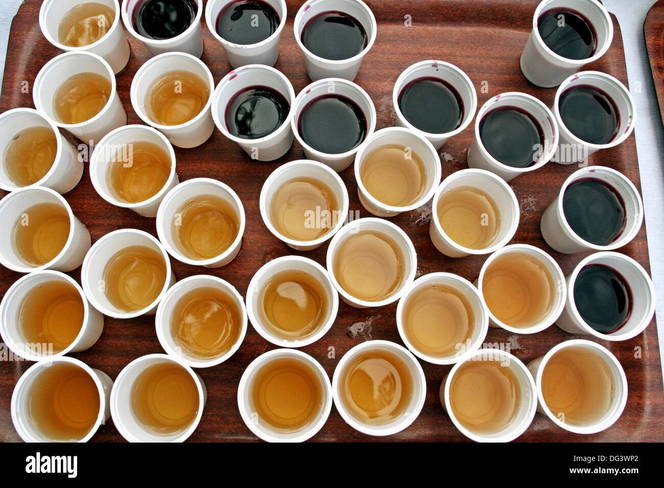 wine glasses black and white Stock Photo Alamy