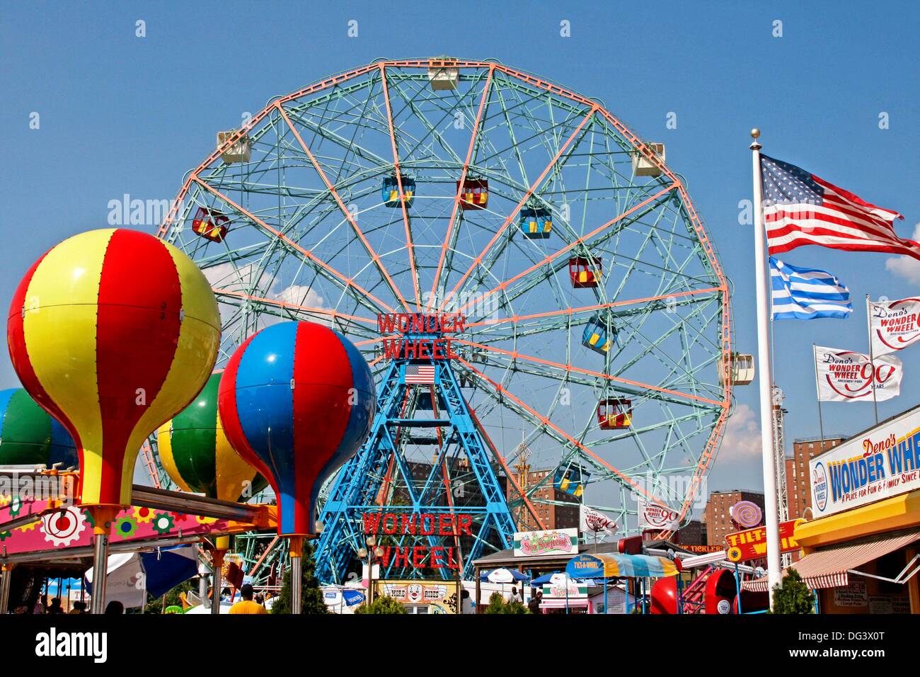 Amusement park coney island new hi-res stock photography and images - Alamy