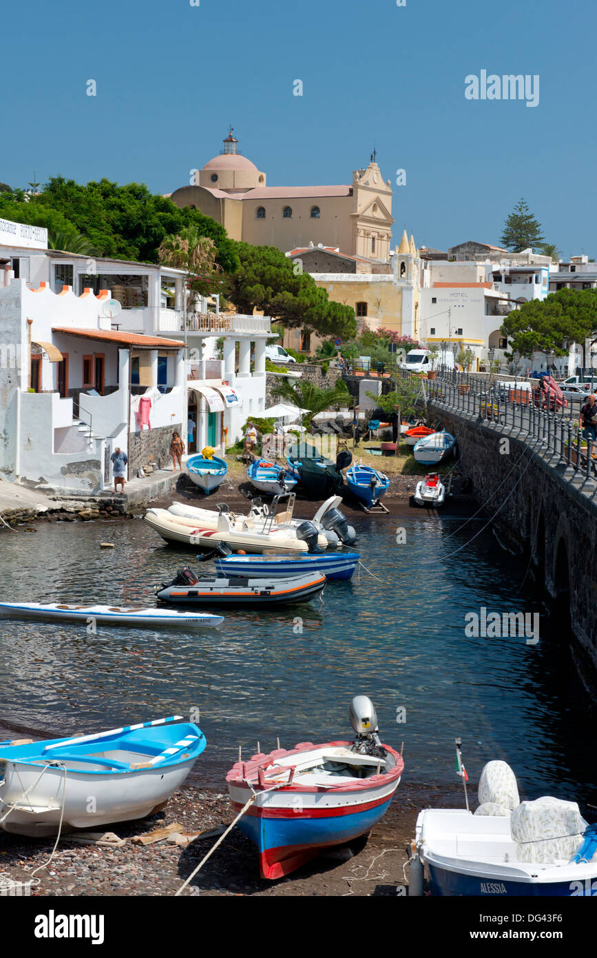 Santa Marina on the island of Salina in the Aeolian Islands, UNESCO World Heritage Site, off Sicily, Messina Province, Italy Stock Photo