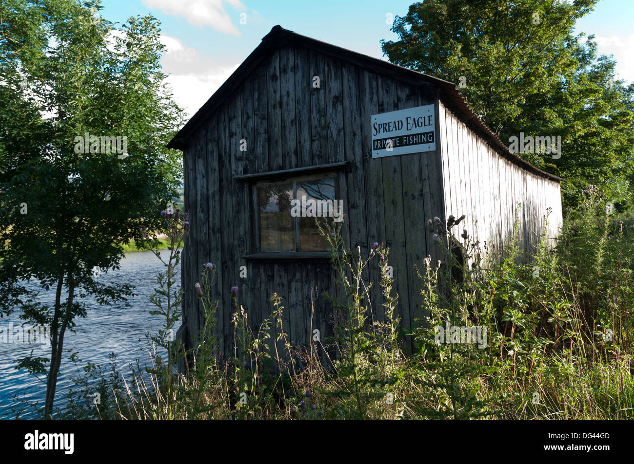 Wye valley walk footpath along the side of the river Wye near Glasbury