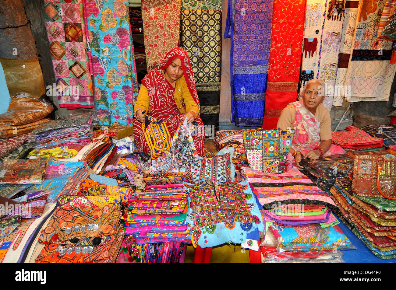 Rajasthani fabric on a market in New Dehli, Delhi, India, Asia Stock