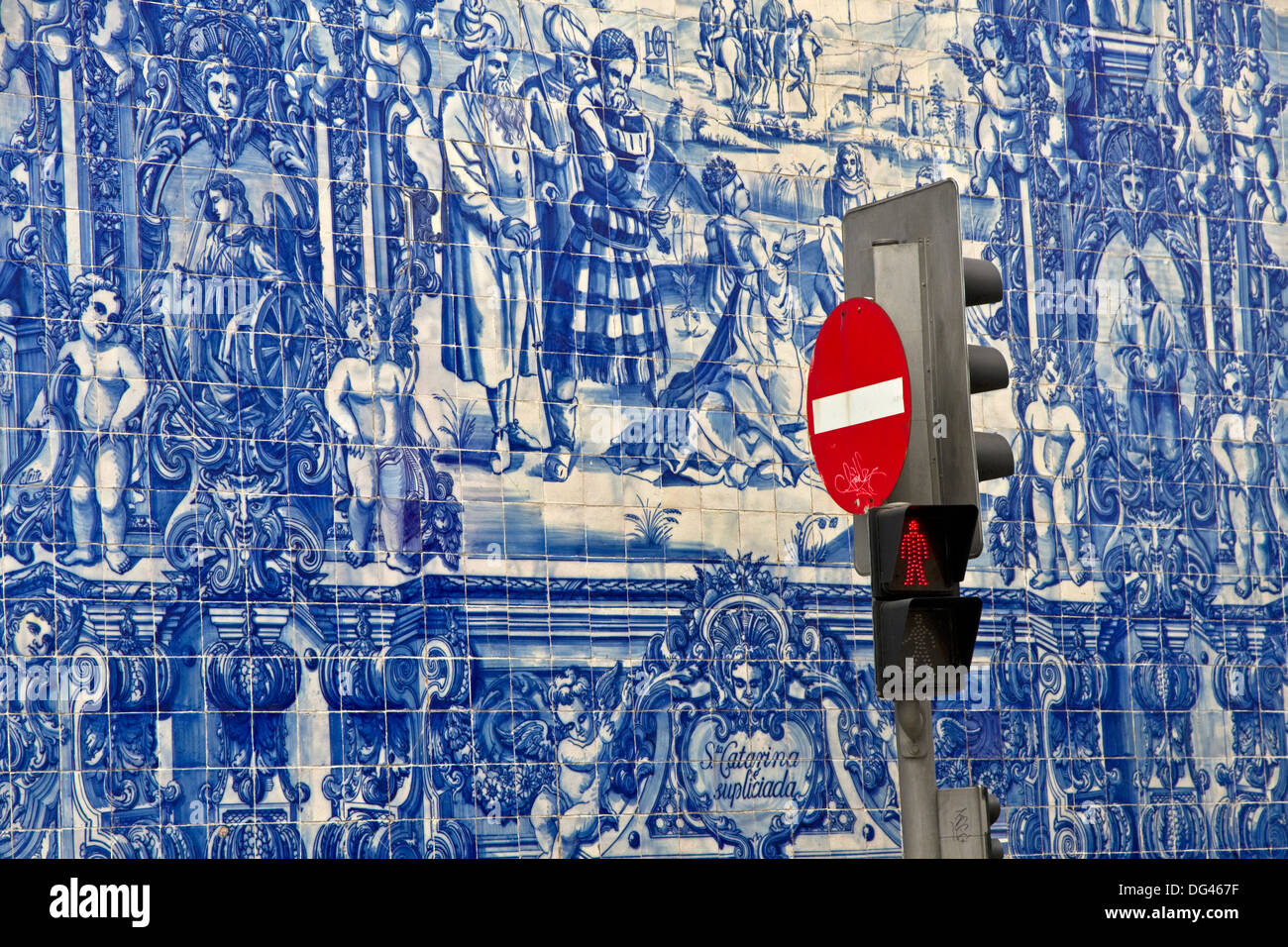 No entry sign in front of blue azulejo tiling covering wall of Capela das Almas, town centre, Porto, Portugal Stock Photo