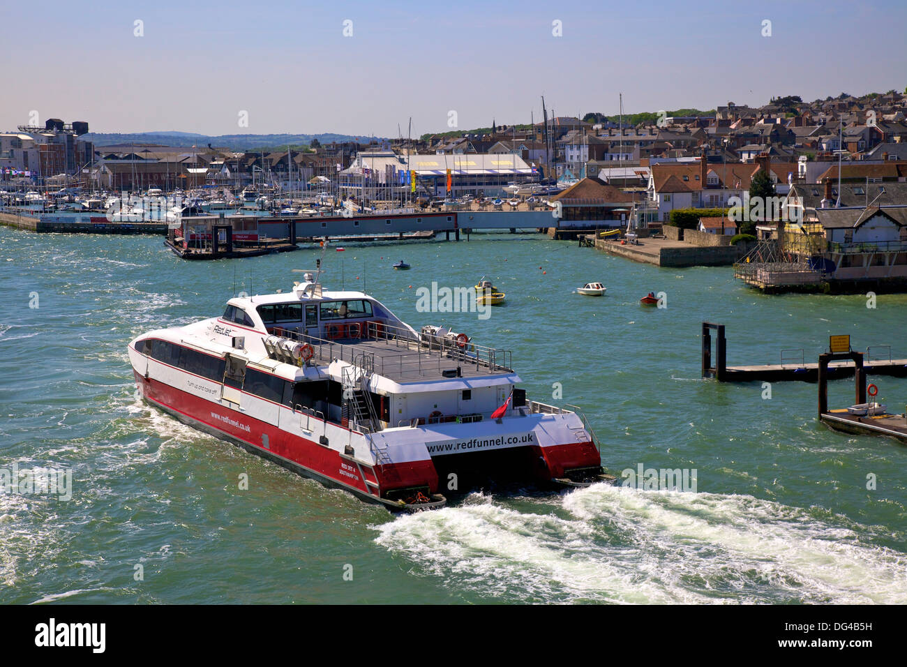 High Speed Ferry, Cowes Harbour, Cowes, Isle of Wight, England, United Kingdom, Europe Stock High Speed Ferry, Cowes Harbour, Cowes, Isle of Wight, England, United Kingdom, Europe Stock