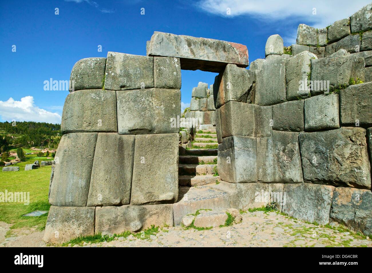 Inca stone edifice, Sacsayhuaman, Cuzco, Peru Stock Photo - Alamy