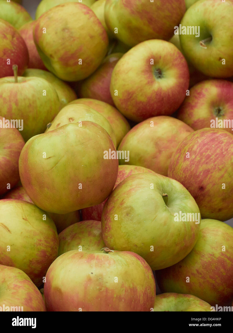 Apples, outdoor market display, Pennsylvania, USA Stock Photo