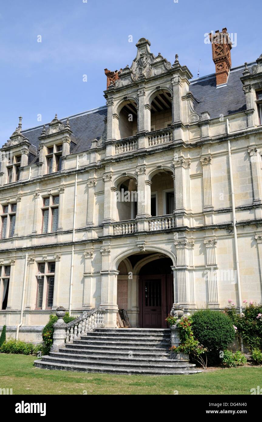 gay and llesbian times from Trace france gay loire montlouis sur