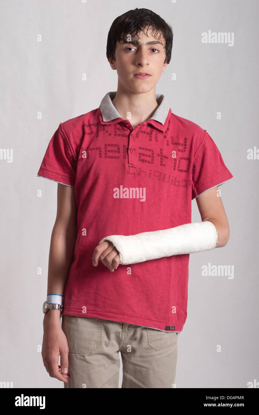 14 year old boy arm hires stock photography and images Alamy