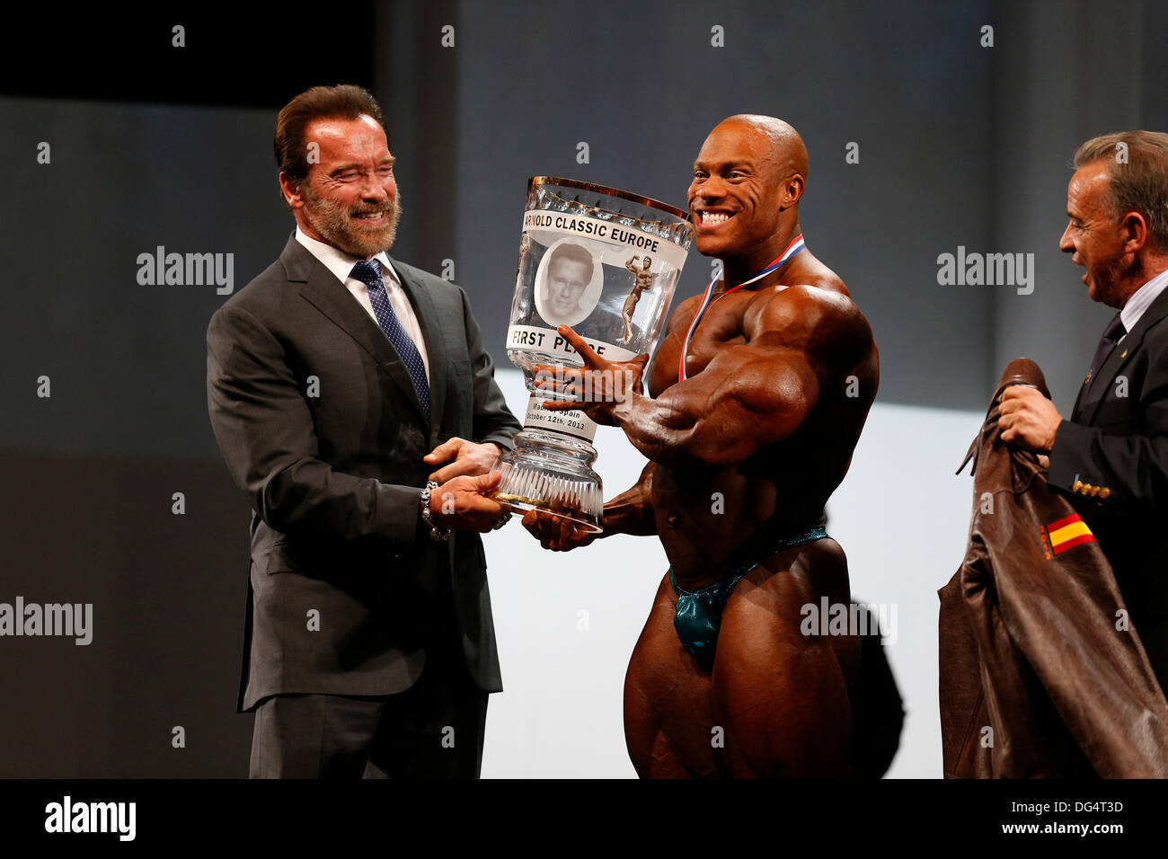 Madrid, Spain. 12th Oct, 2013. Arnold Classic Europe 2013 at Madrid Arena stadium. Final Bodybuilding the picture shows Phil Heath (USA) and Arnold Schwarzenegger Credit:  Action Plus Sports/Alamy Live News Stock Photo