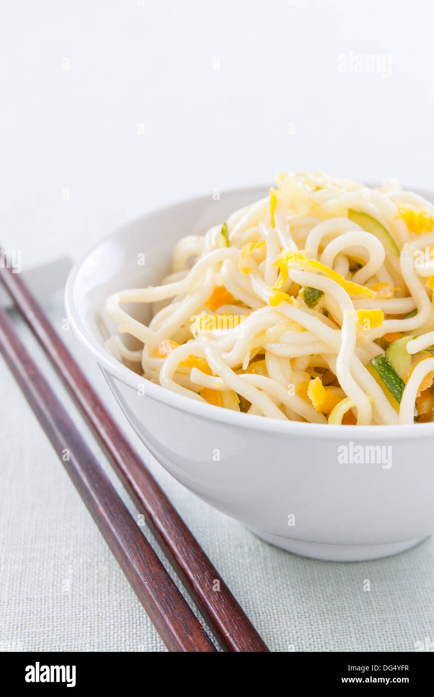 Chinese noodle bowl sauteed with vegetables Stock Photo Alamy