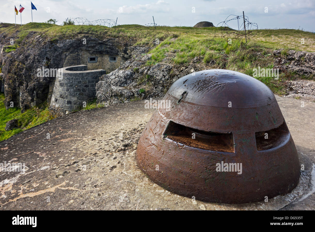 Armoured observation turret / cupola of the First World War One Fort de Douaumont, Lorraine, Battle of Verdun, Argonne, France Stock Photo