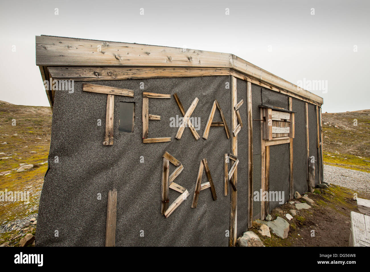 An old fur trappers hut at Texas Bar in Liefdefjorden on northern Stock