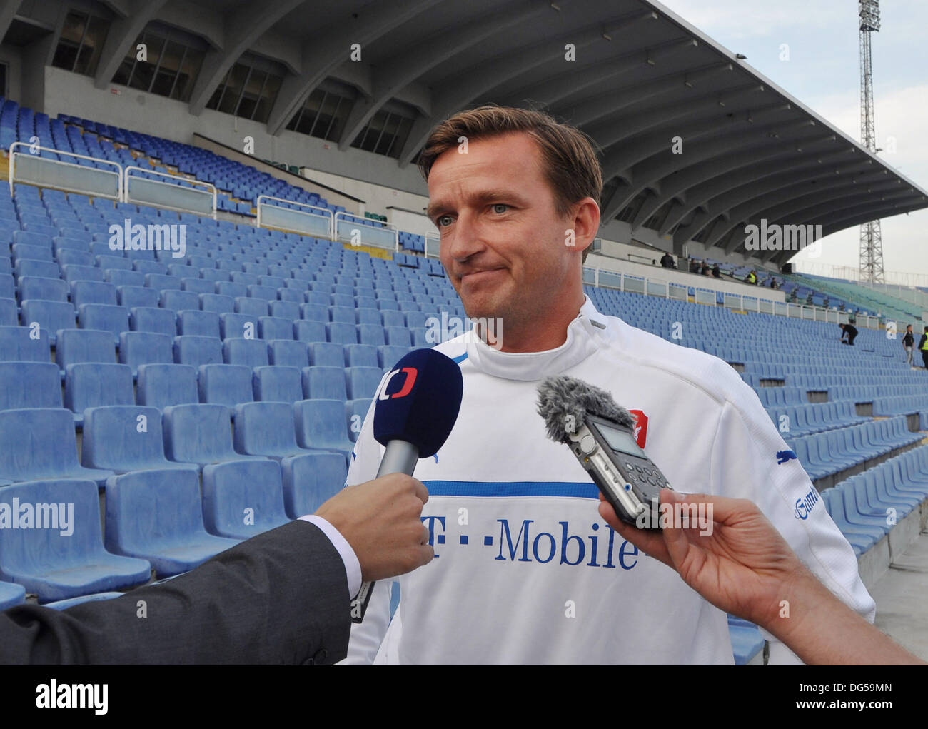 Sofia, Bulgaria. 14th Oct, 2013. Manager of the Czech national soccer team Vladimir Smicer speaks to media during a training prior to the match against Bulgaria in Sofia, Bulgaria, October 14, 2013. Smicer ends as manager because Football Association won´t extend his contract which expires at the end of the year. © David Svab/CTK Photo/Alamy Live News Stock Photo