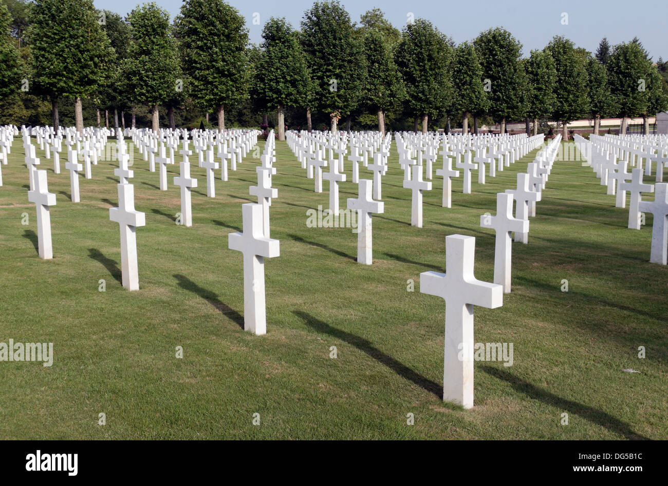 Lines Of Crosses In The Oise-Aisne American Cemetery And Memorial, Fère ...