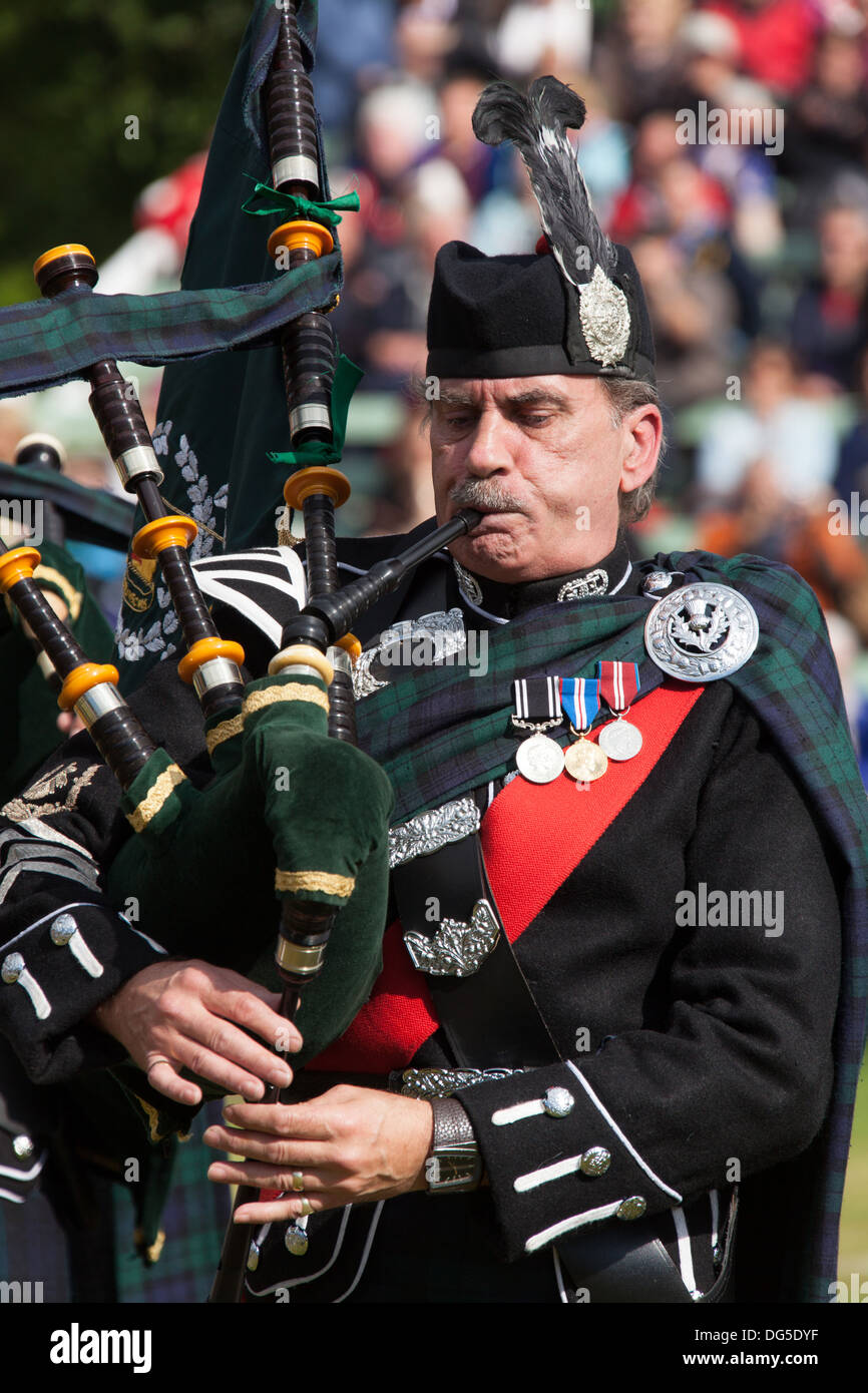 Pipe band drum majors hires stock photography and images Alamy