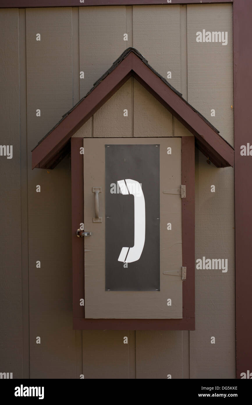 American telephone booth hi-res stock photography and images - Alamy