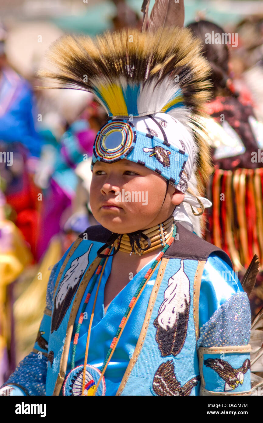 American indian boy hi-res stock photography and images - Alamy