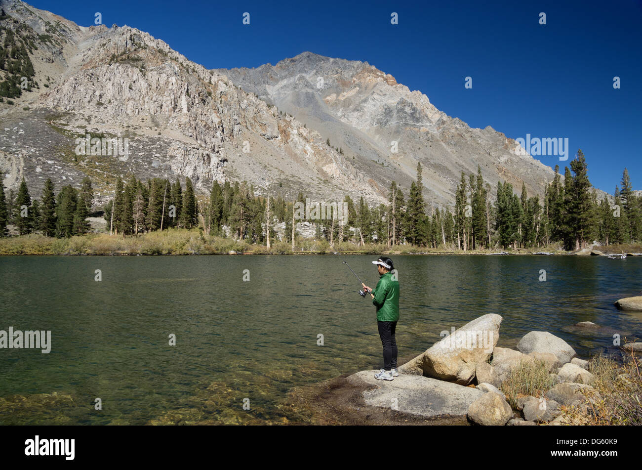 Asian woman fishing hires stock photography and images Alamy