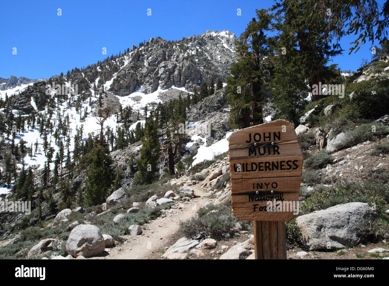 sign entering the John Muir Wilderness in Onion Valley Stock Photo