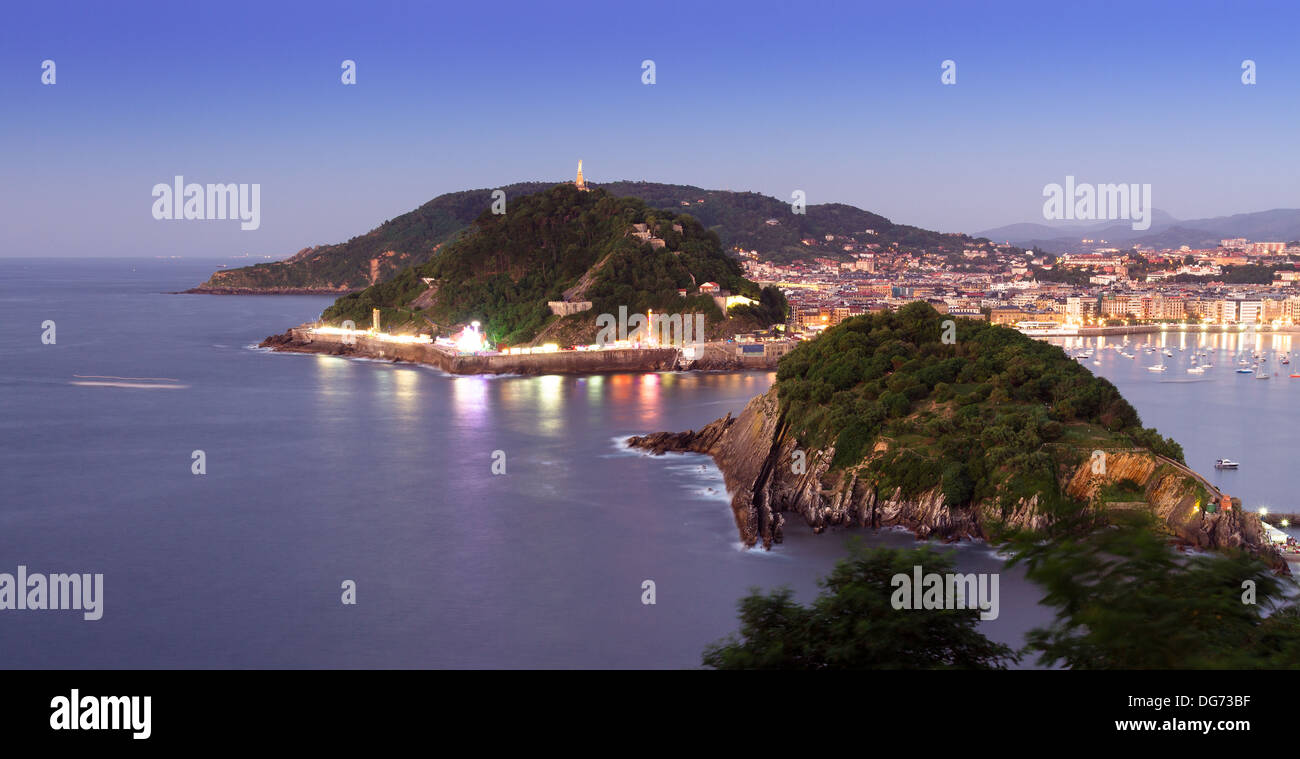 Night view of San Sebastian, Basque country, Spain Stock Photo - Alamy