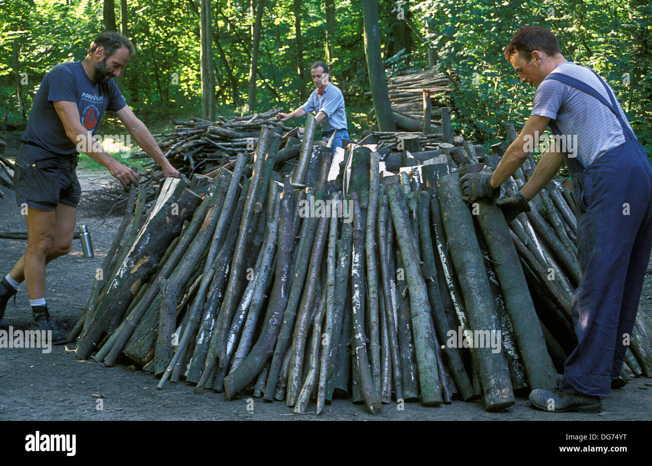 traditional charcoal burn Stock Photo Alamy