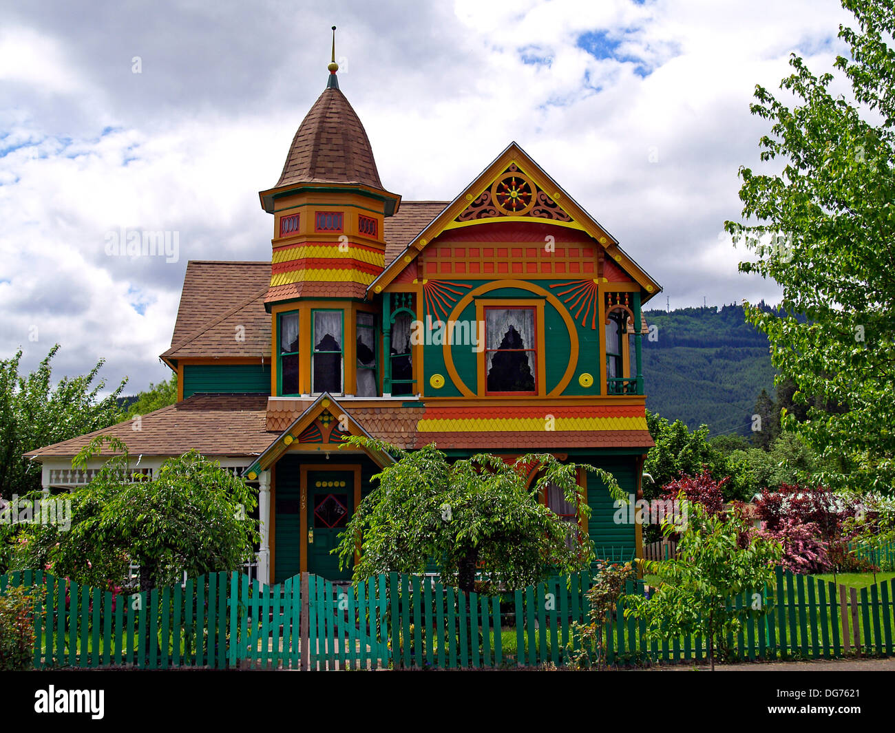 A brightly colored Victorian,Drain,Oregon Stock Photo Alamy