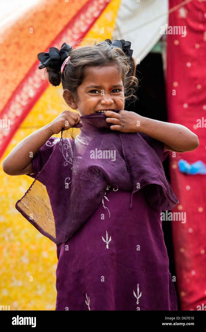 Indian lower caste girl outside her bender / tent / shelter.  Andhra Pradesh, India Stock Photo