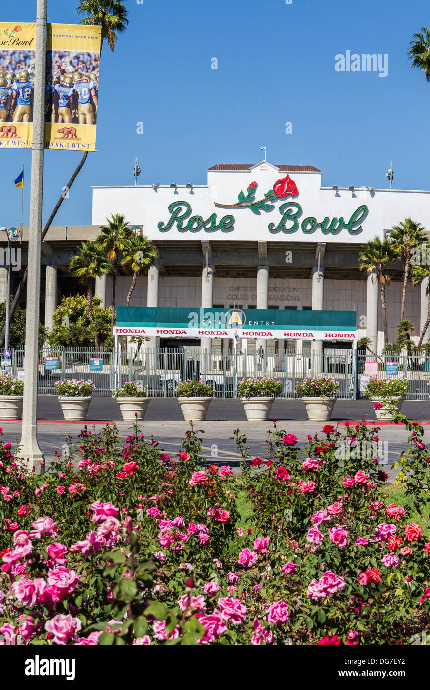 The Rose Bowl in Pasadena California Stock Photo Alamy