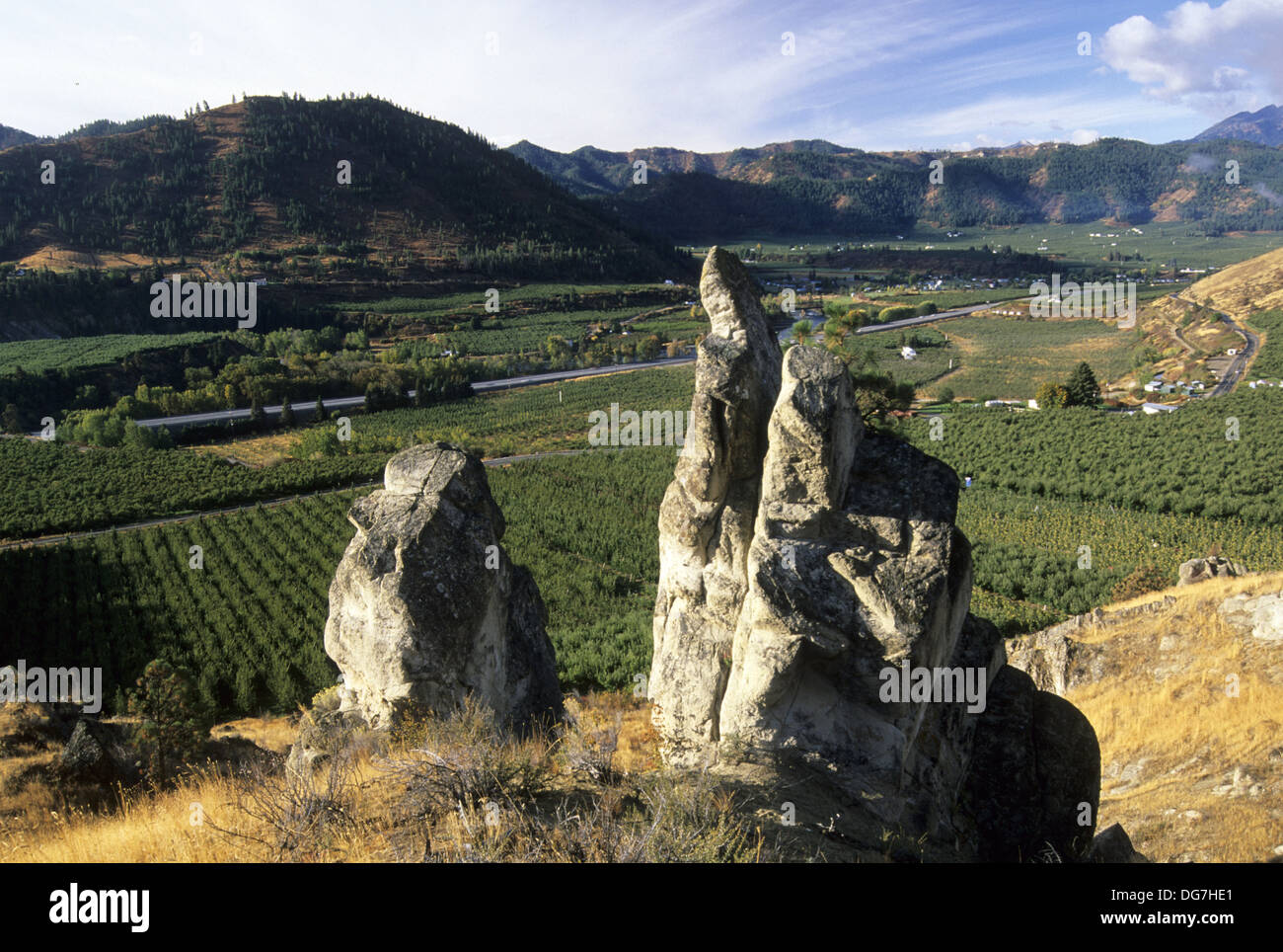 Wenatchee river valley hi-res stock photography and images - Alamy