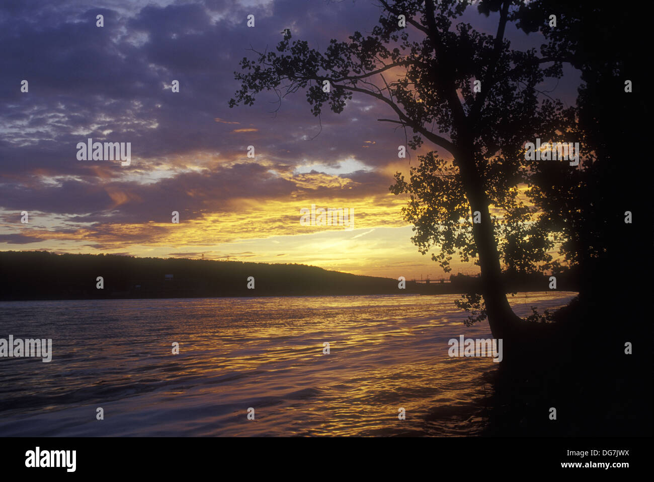 Dardanelle Lock And Dam High Resolution Stock Photography and Images Alamy