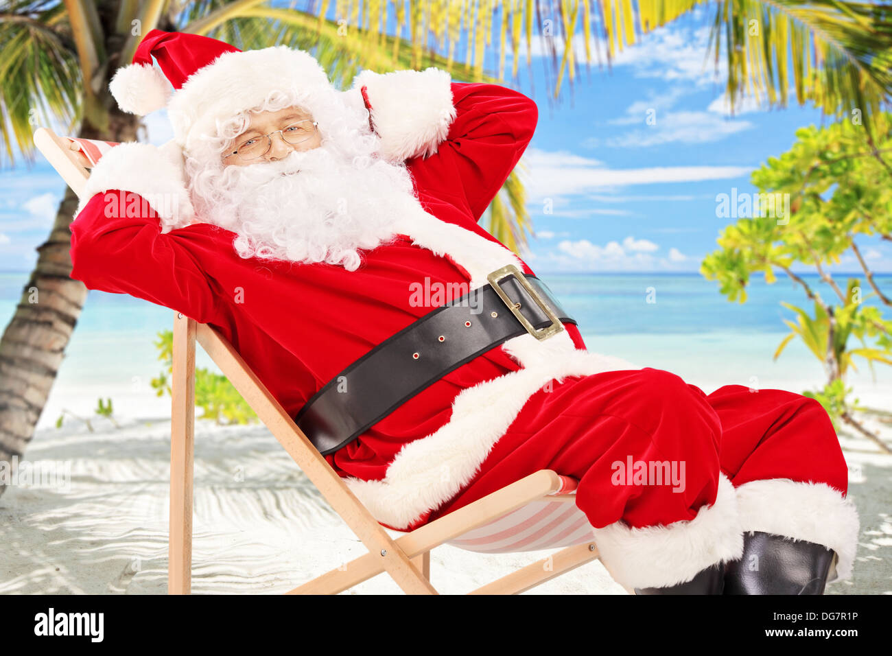 Santa Claus Sitting On A Chair High Resolution Stock Photography And Images Alamy