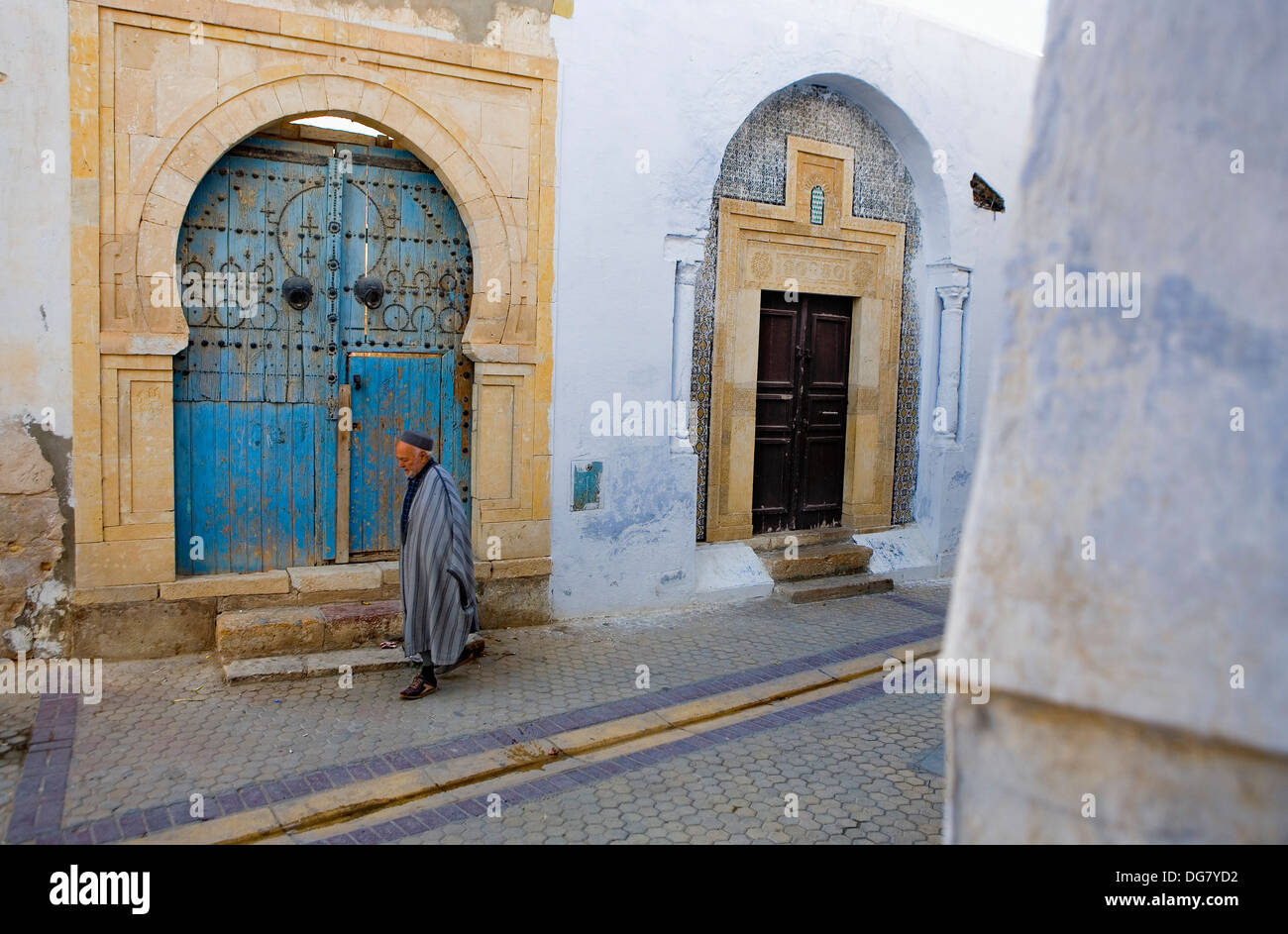 Tunez: Kairouan.Medina. Rue el Kadraoui Stock Photo