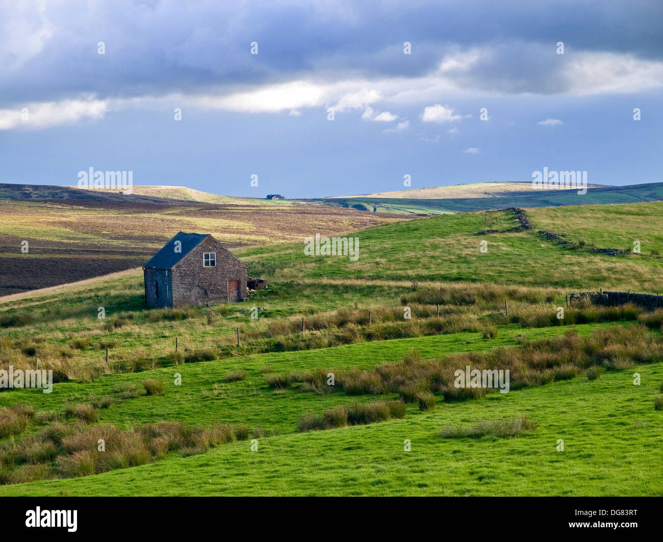 An isolated stone barn on the Staffordshire Moorlands, Peak District