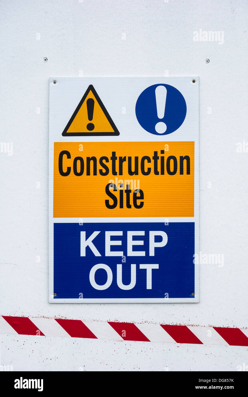 Sign on a building site hoarding - Construction site, Keep Out Stock Photo