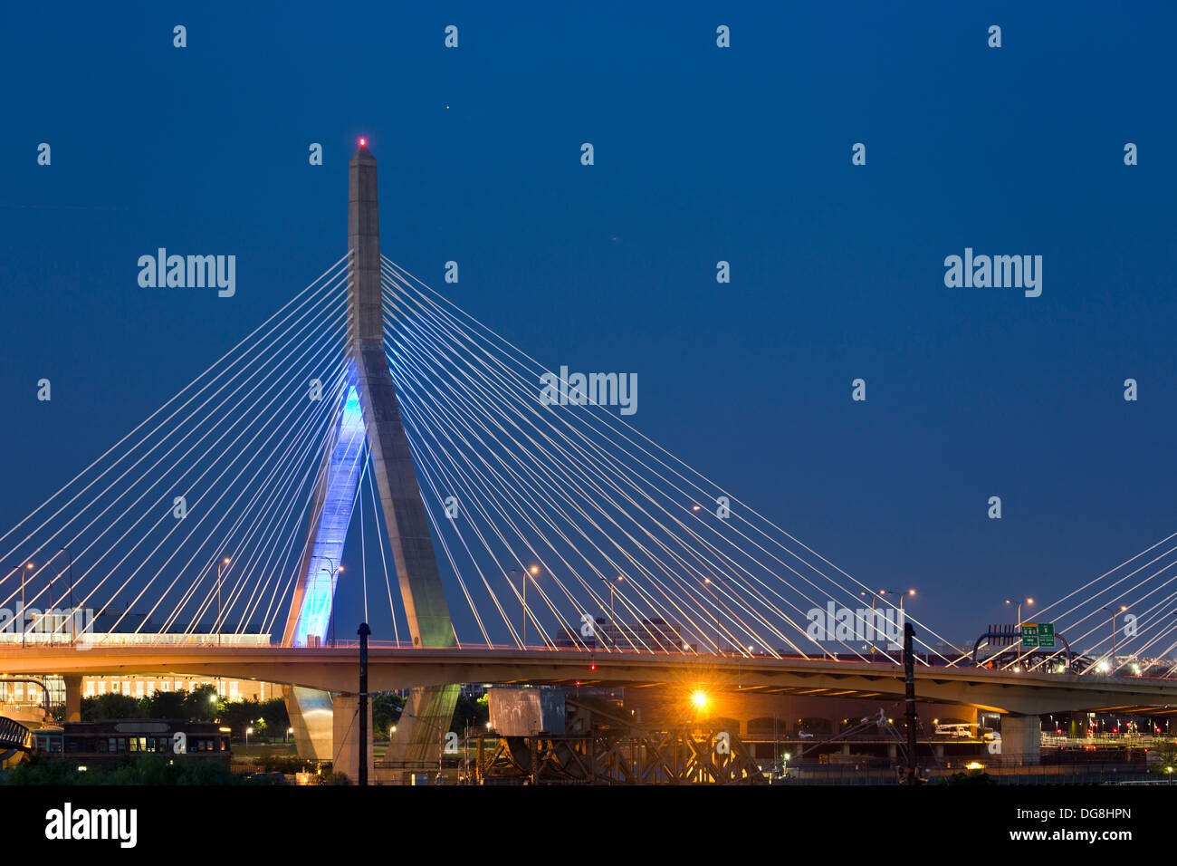 Leonard P. Zakim/Bunker Hill Memorial Bridge (Zakim Bridge), Boston, Massachusetts USA Stock Photo