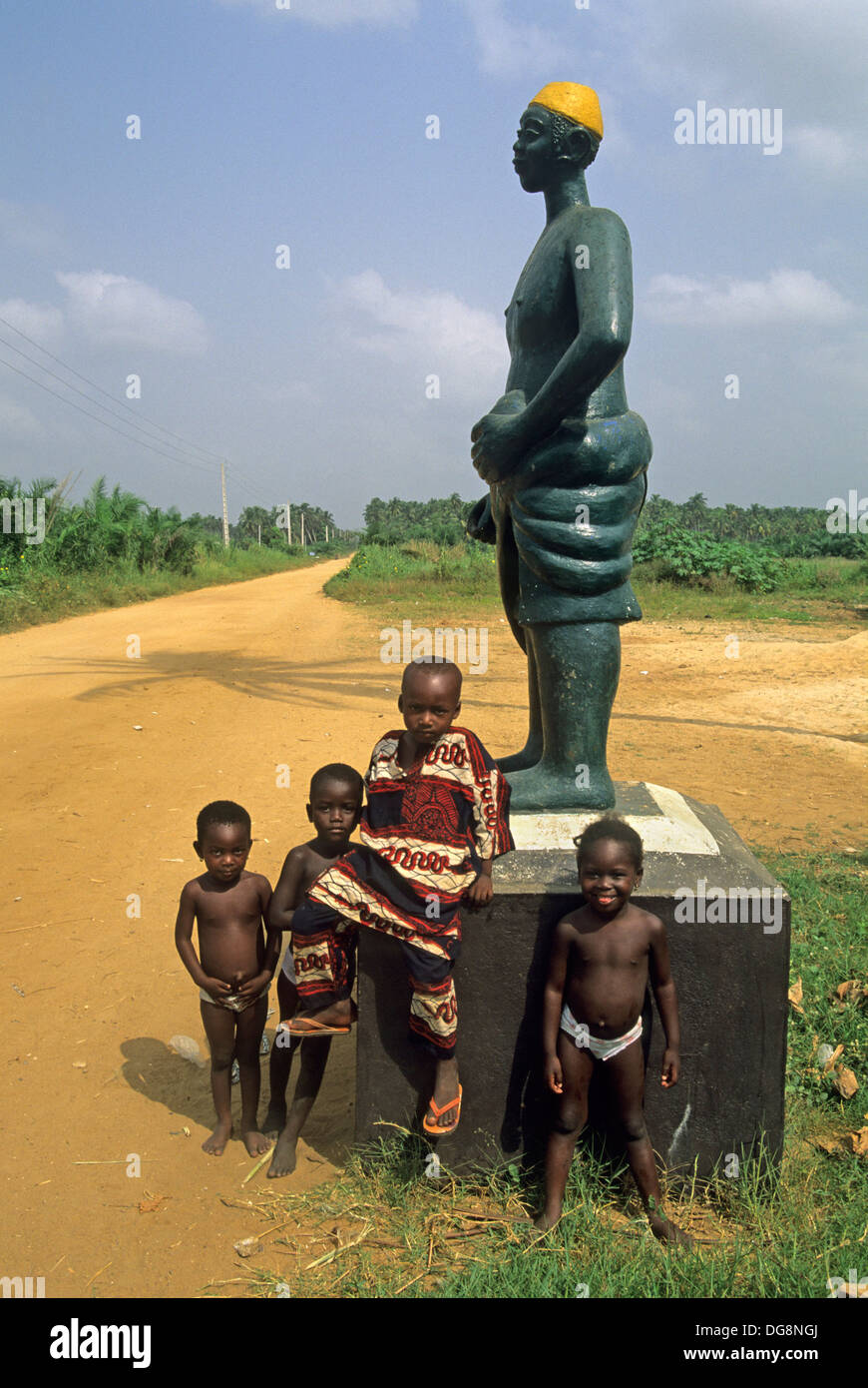 Résultat de recherche d'images pour "bénin route des esclaves"