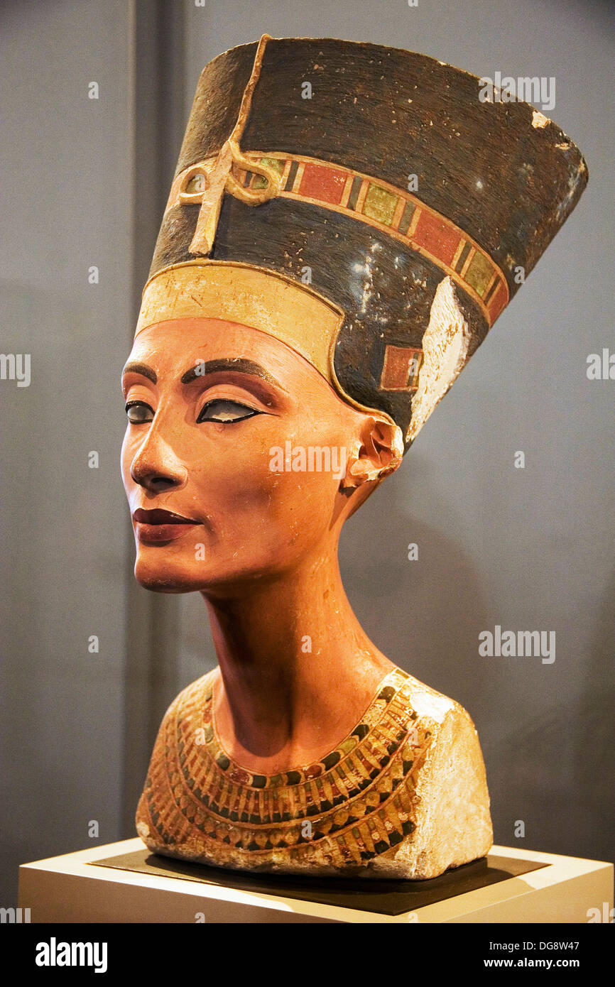 amenhotep iv ve nefertiti