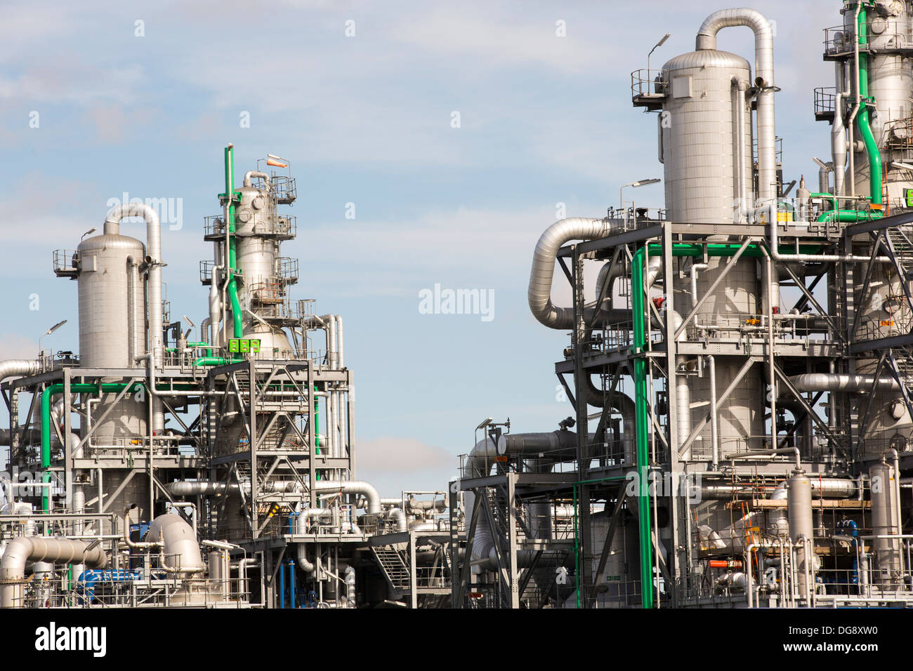 Uk Chemical Manufacturing Industry High Resolution Stock Photography ...