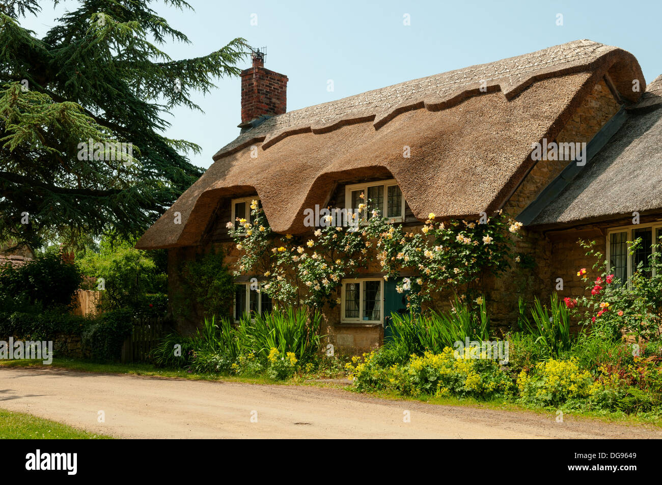 Thatched Cottage at Hidcote Manor, Gloucestershire, England Stock Photo