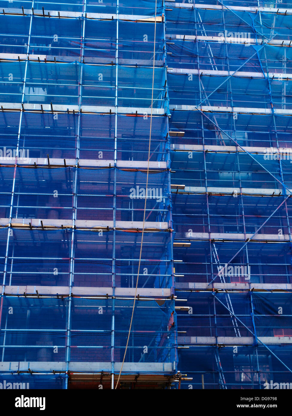 Building scaffolding uk hi-res stock photography and images - Alamy