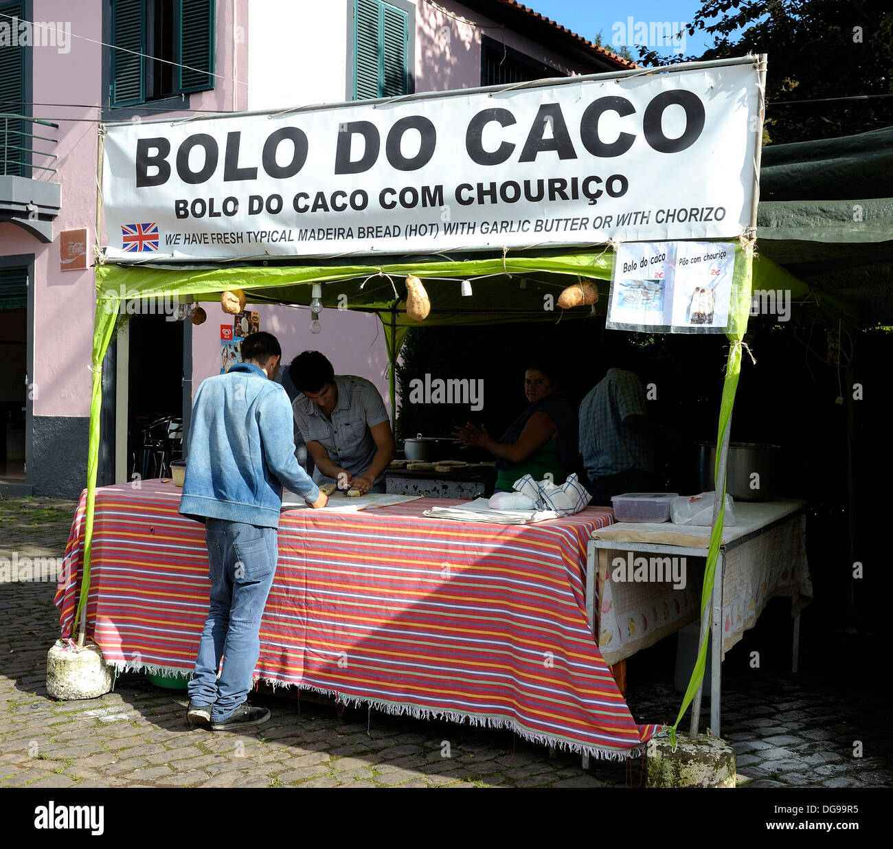 Madeira Portugal. Bolo Do Caco traditional 'bread with garlic' outdoor market stall in Santo De Serra village Stock Photo