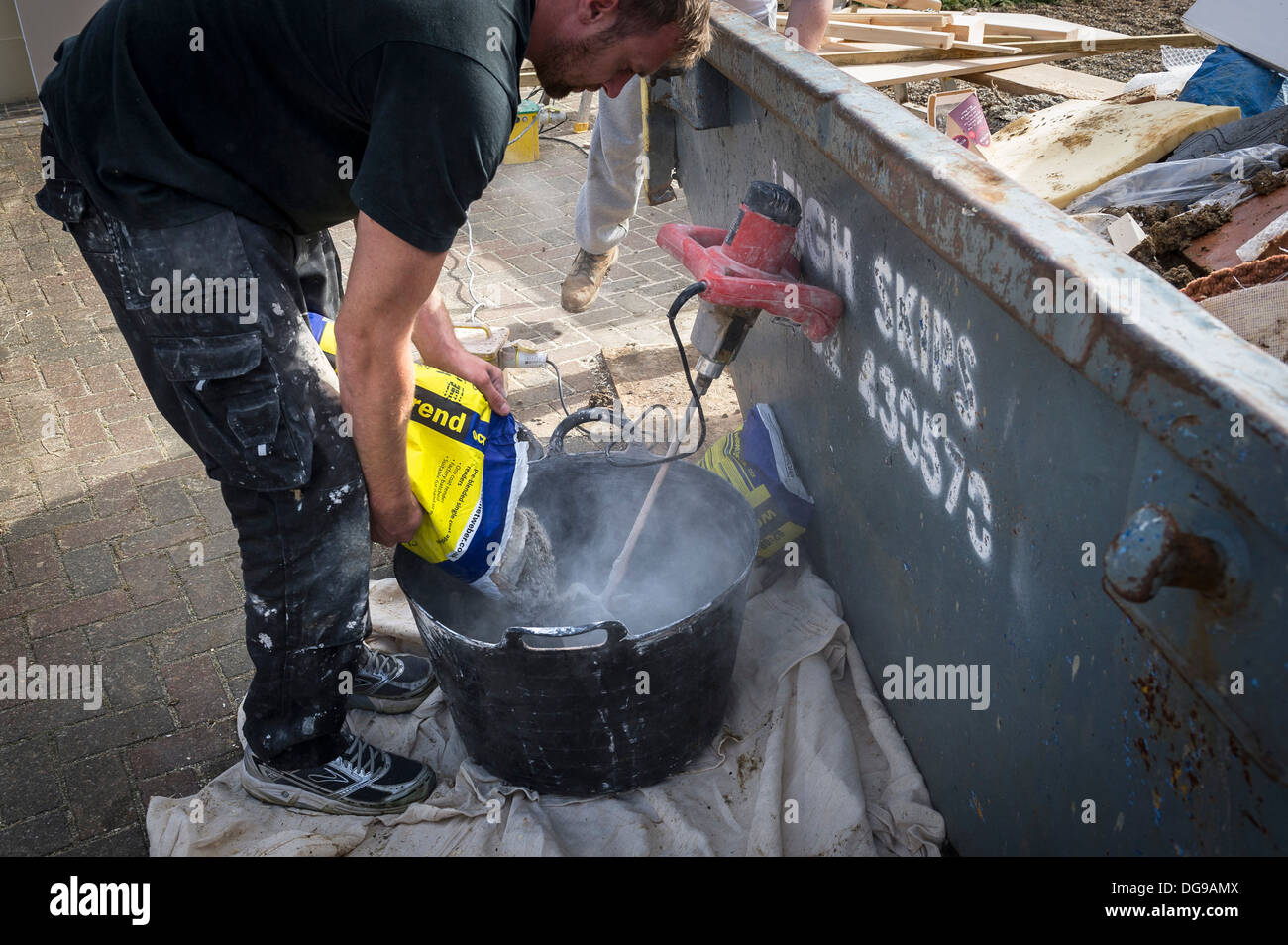 Concrete tub hires stock photography and images Alamy