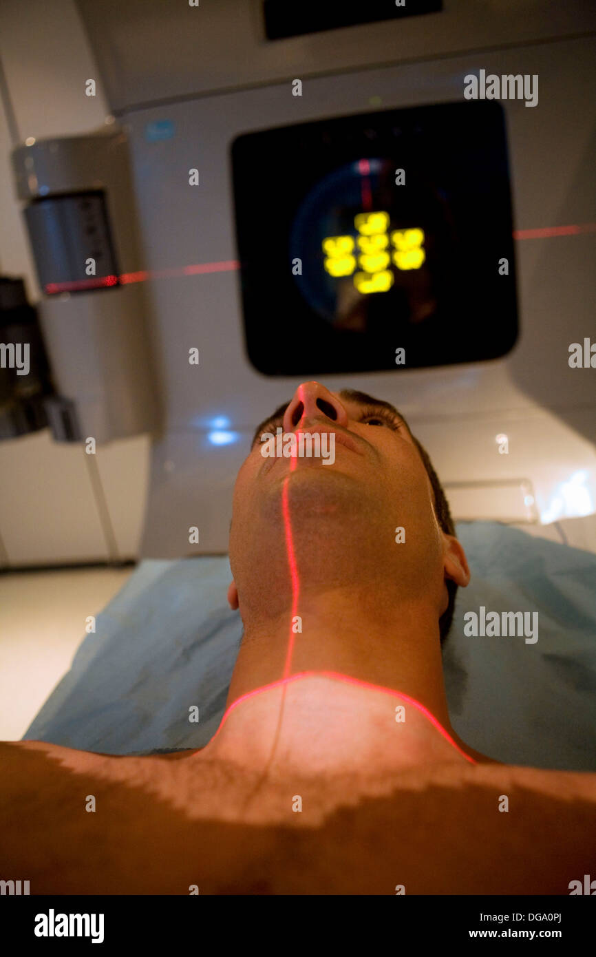 Linear accelerator radiation therapy oncology hospital universitario