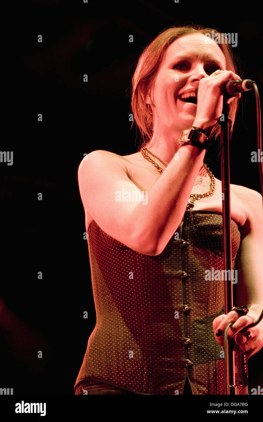 Nina Persson, lead singer of ´The Cardigans´. Summercase Festival 2006.  Barcelona. Spain Stock Photo - Alamy