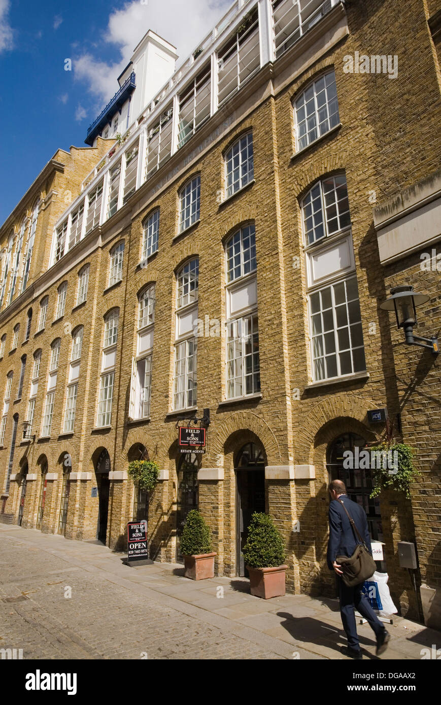 Shops and Apartments, Shad Thames, London, England Stock Photo Alamy