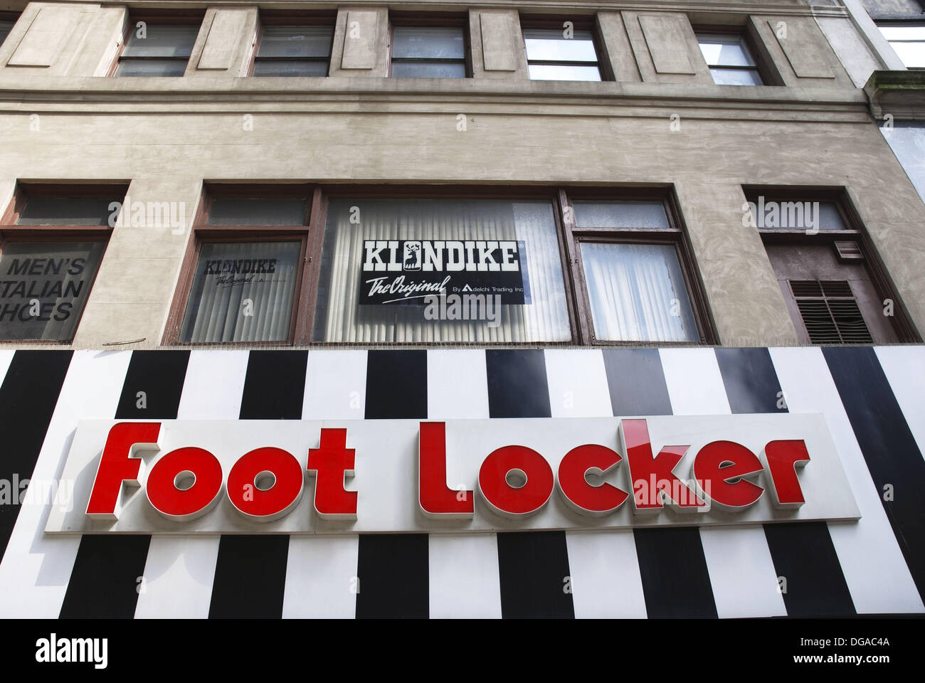 Footlocker shop in New York Stock Photo Alamy
