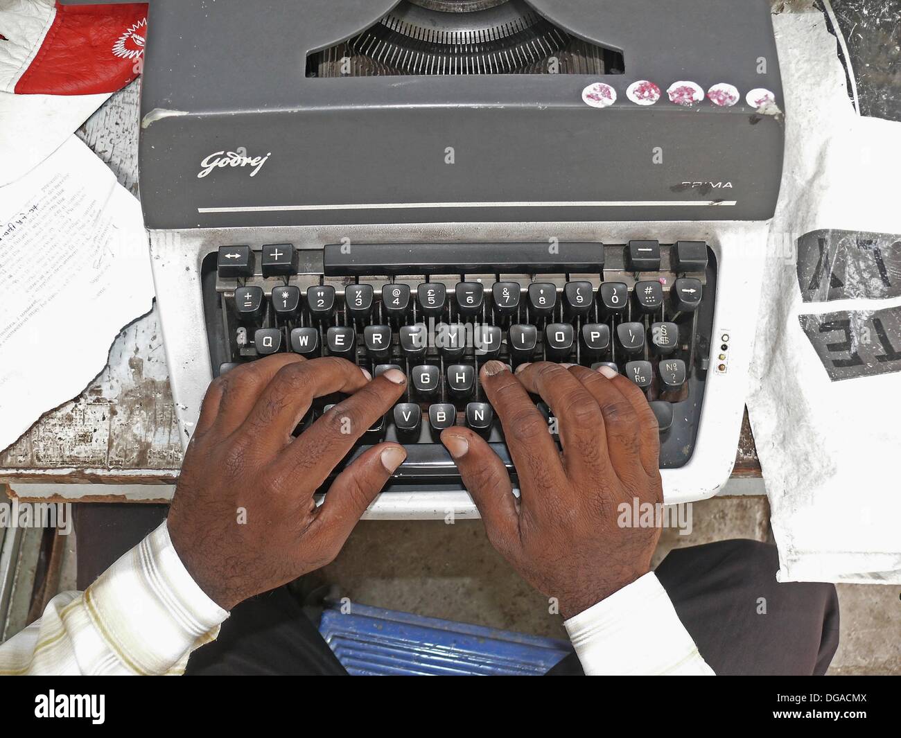 Indian typewriter hires stock photography and images Alamy