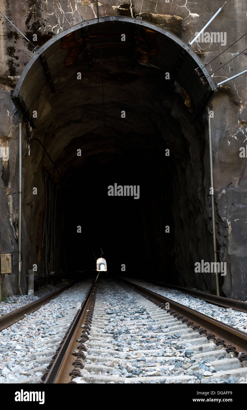 Railway Tunnel Entrance Tracks High Resolution Stock Photography and Images Alamy